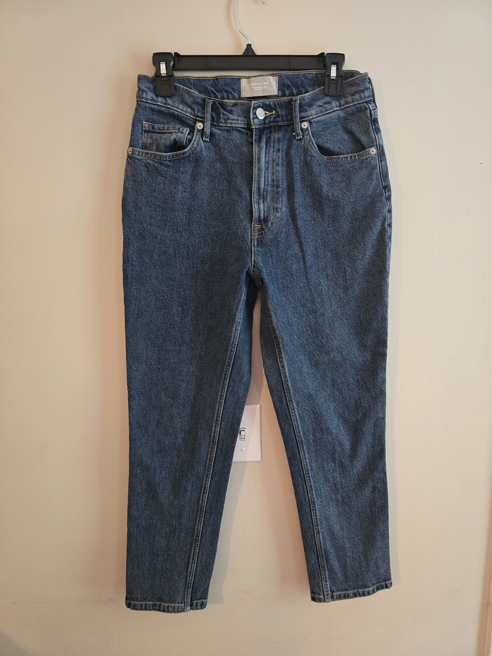Everlane High-Rise Straight Cropped Jeans in Dark Blue Denim
